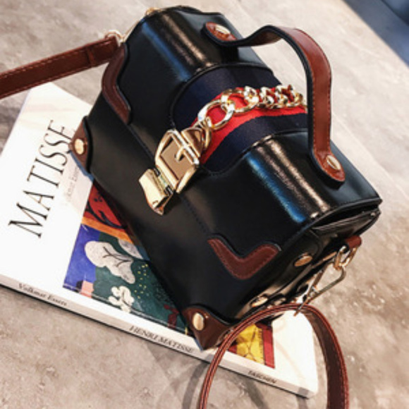 🆕 Freshlook Shoulder Bag - Picture 1 of 6